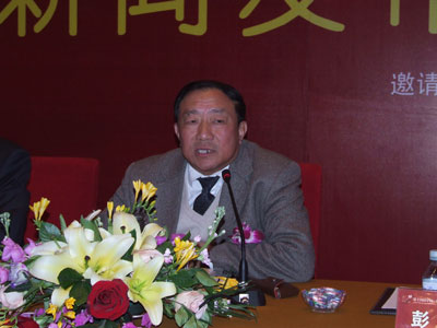 鄒傳勝會長在石材展的新聞發布會上講話 鄒傳勝會長在石材展的新聞發布會上講話