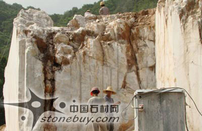 遼寧寬甸:石材加工工業(yè)正在興起 遼寧寬甸:石材加工工業(yè)正在興起